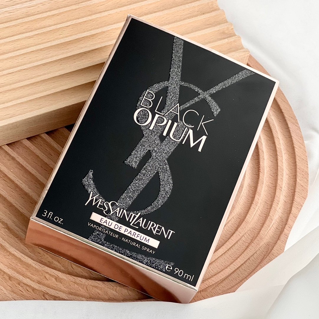 Saint Laurent Black Opium Perfume