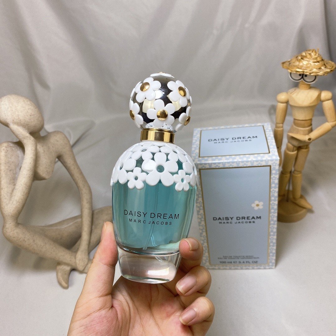 Mark Moji perfume