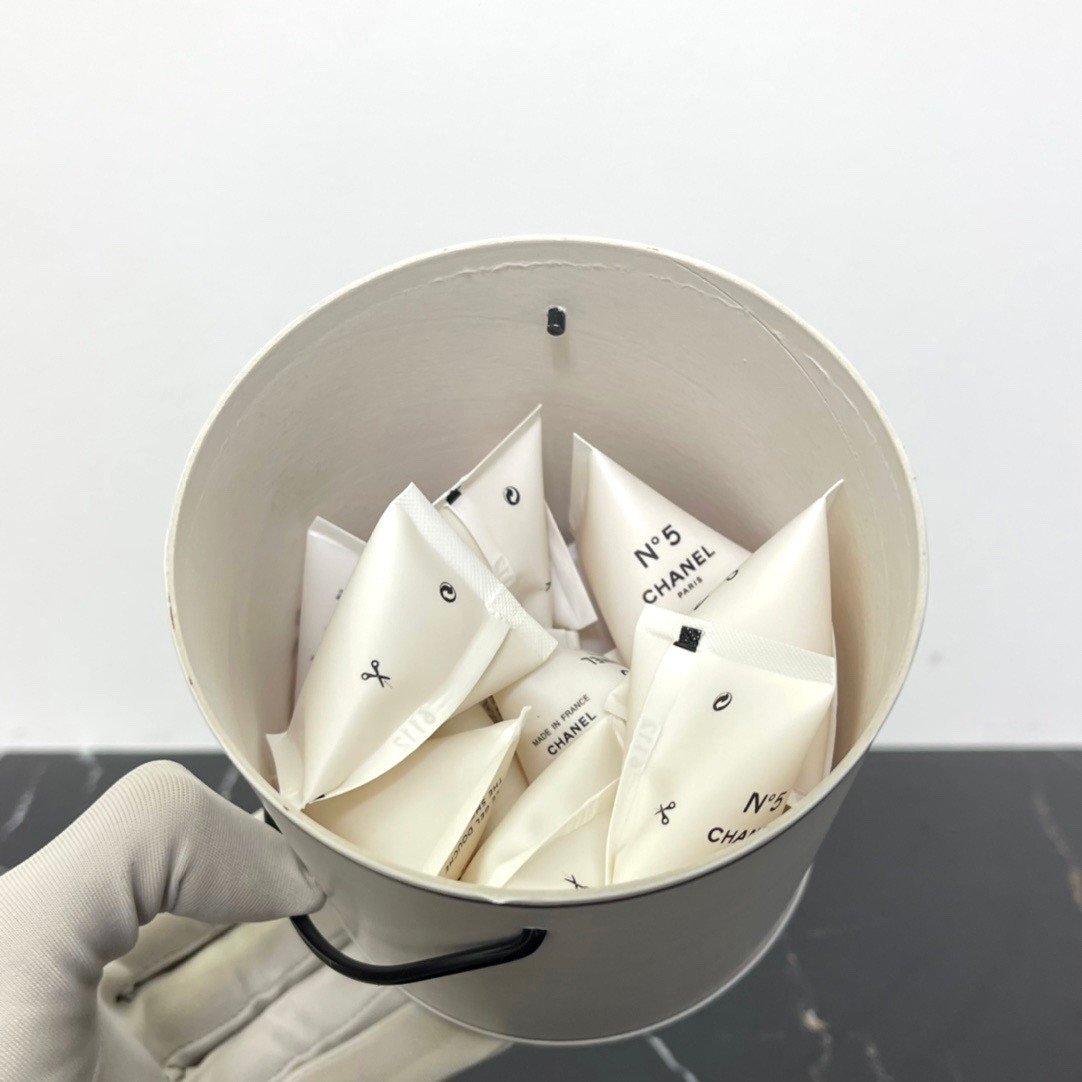 Chanel No. 5 White Shower Gel in Metal Bucket
