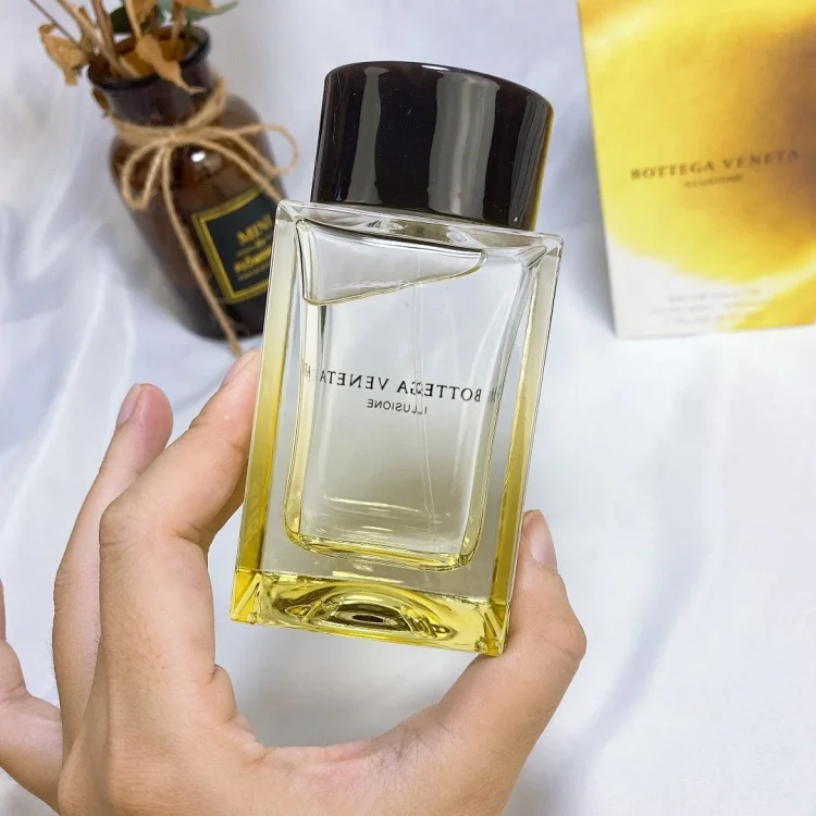 Bottega Veneta Illus