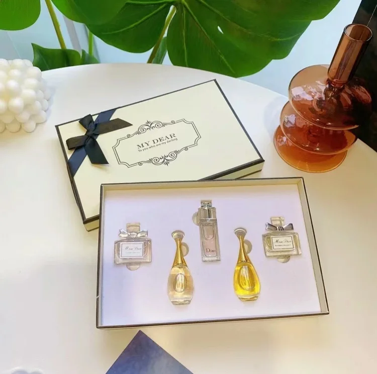 Dior perfume sample set (5 pieces)