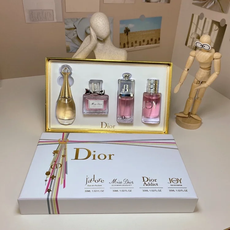 Dior perfume sample set (4 pieces)