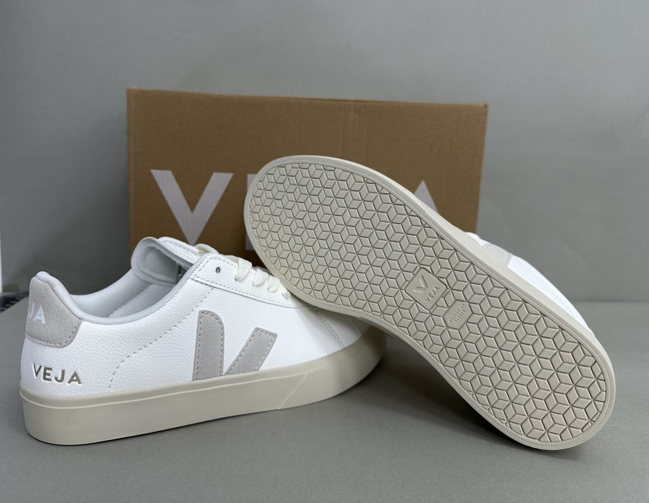 Veja  Shoes                                