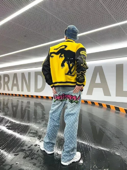 Louis Vuitton Jeans 