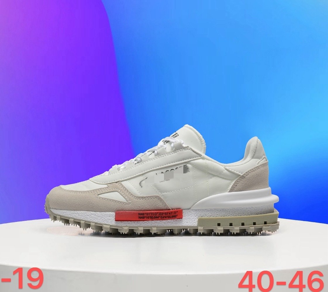 Casual shoes and running shoes