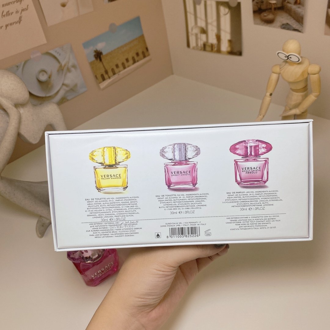 Versace Crystal Diamond Sample Set (30ml x 3 with spray nozzle)