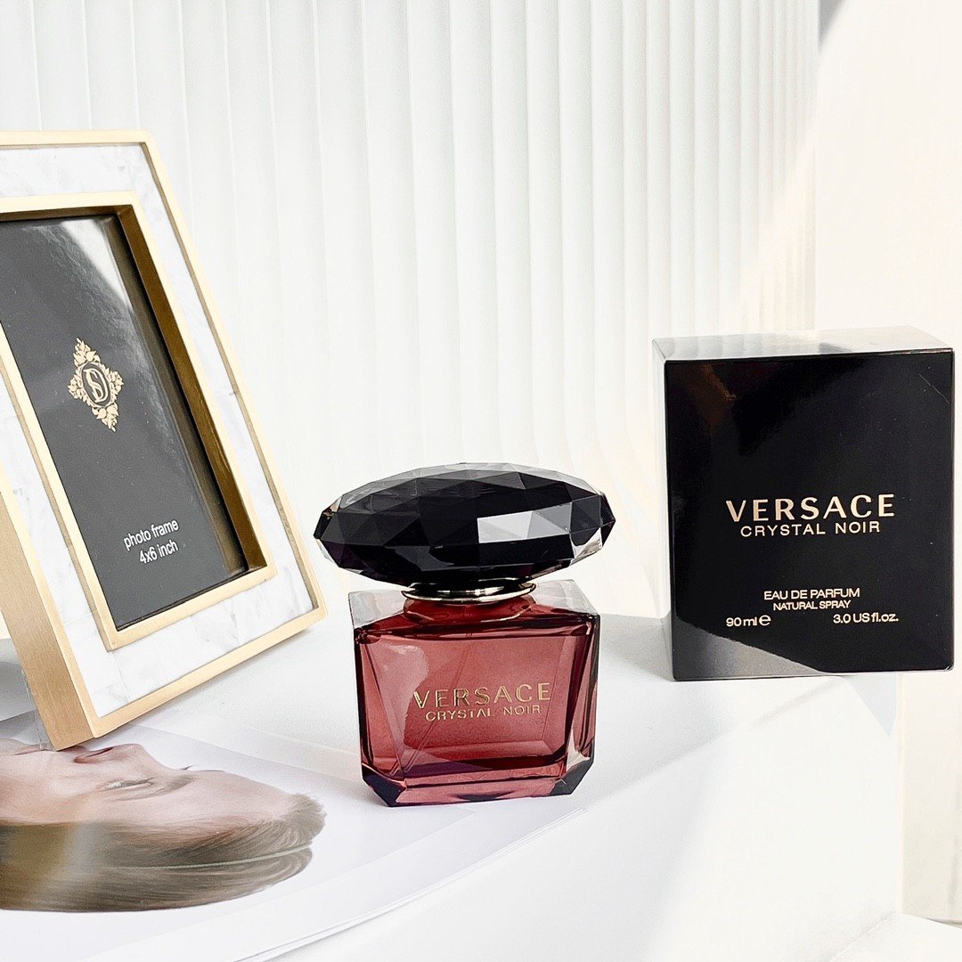 Versace Diamond Perfume