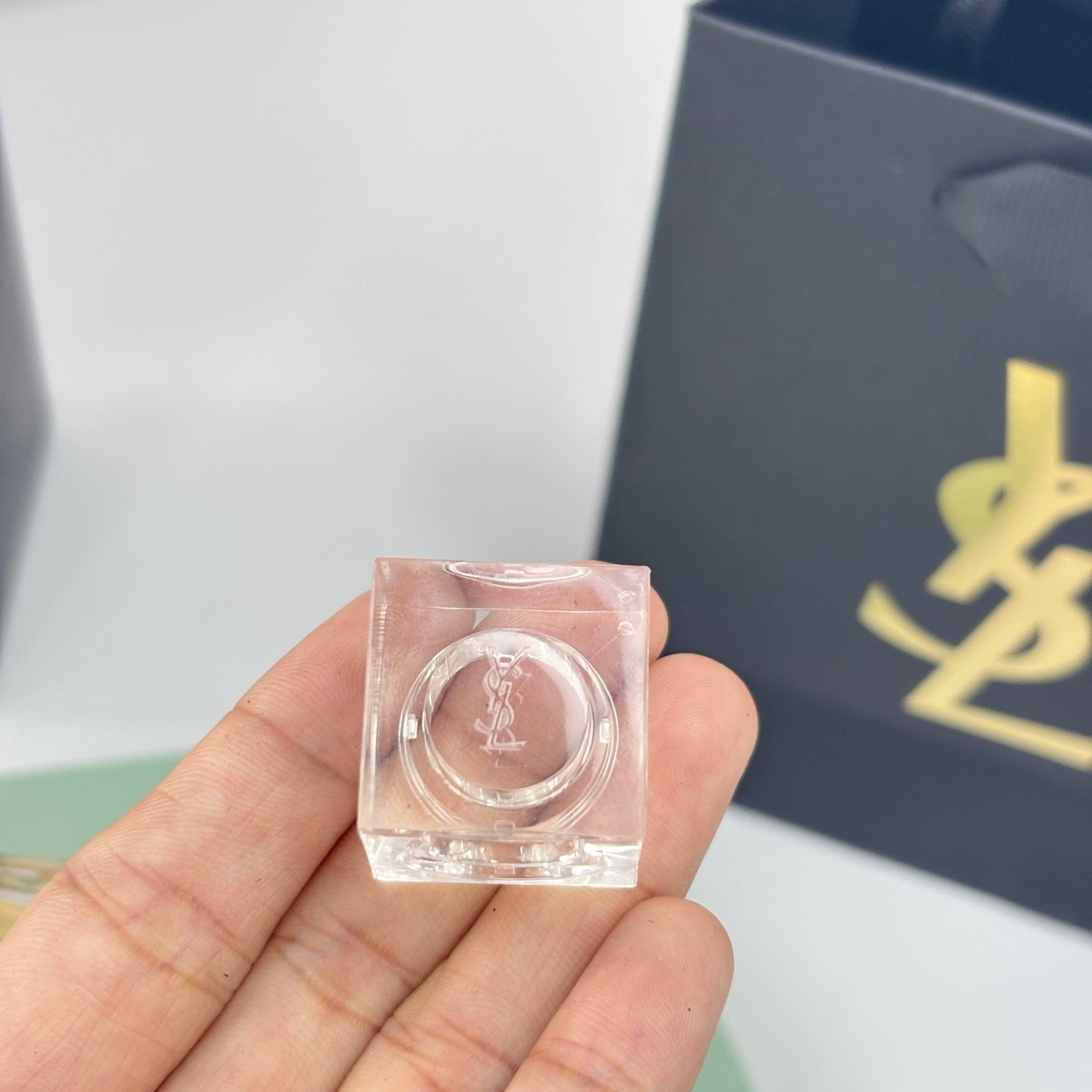 Yves Saint Laurent Mon Paris Floral Eau de Parfum - Dare to Love 90ml