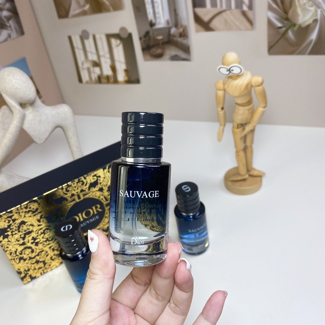 Dior Sauvage perfume sample set 30ml (3 pieces)