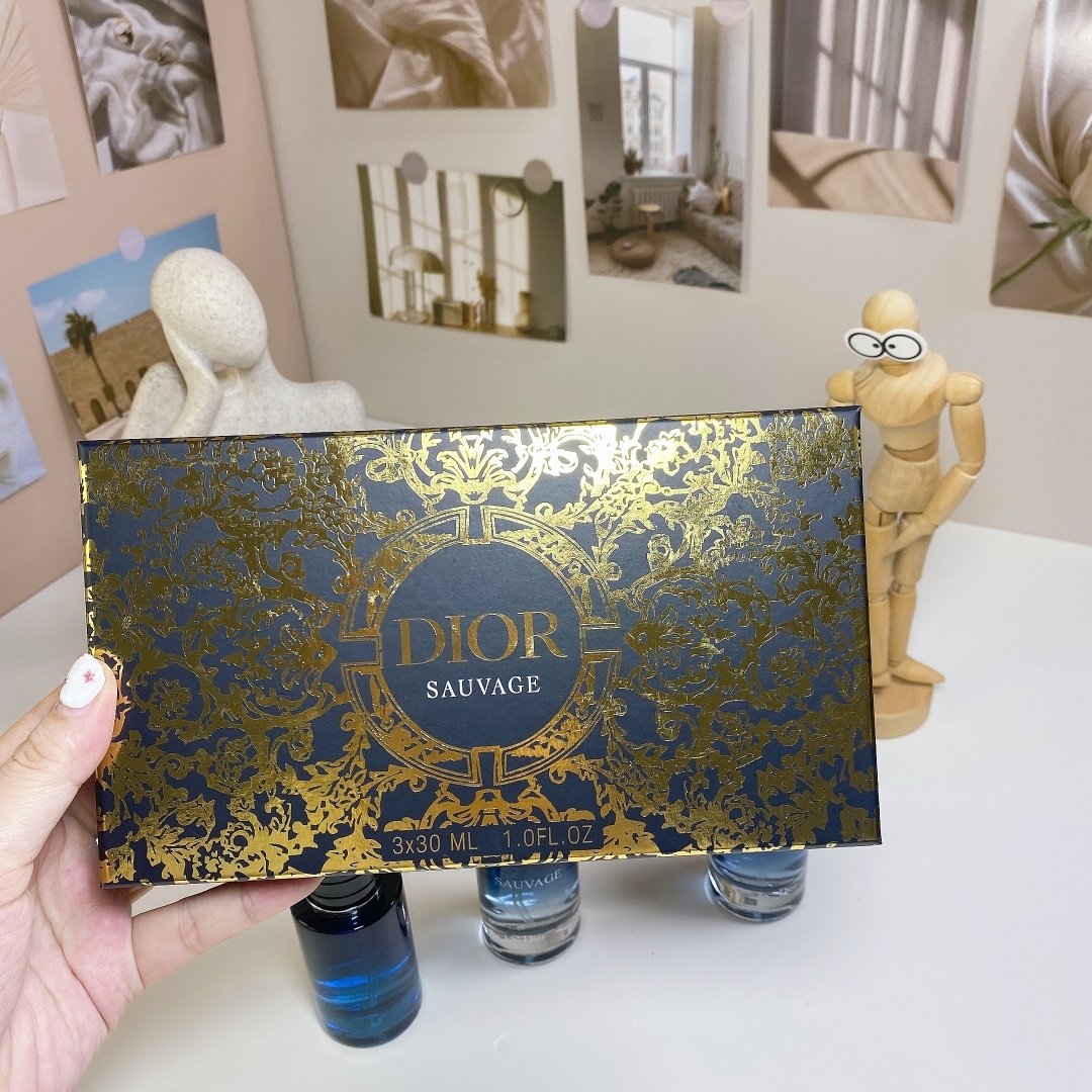 Dior Sauvage perfume sample set 30ml (3 pieces)