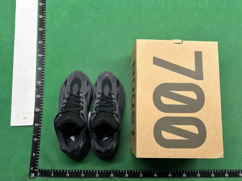 Yeezy boost 700 [10 Colors] 