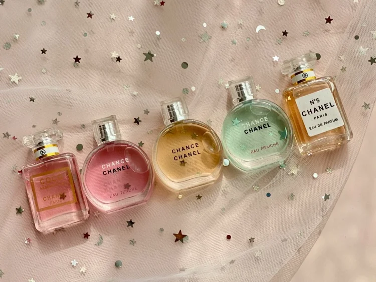 Chanel perfume sampl