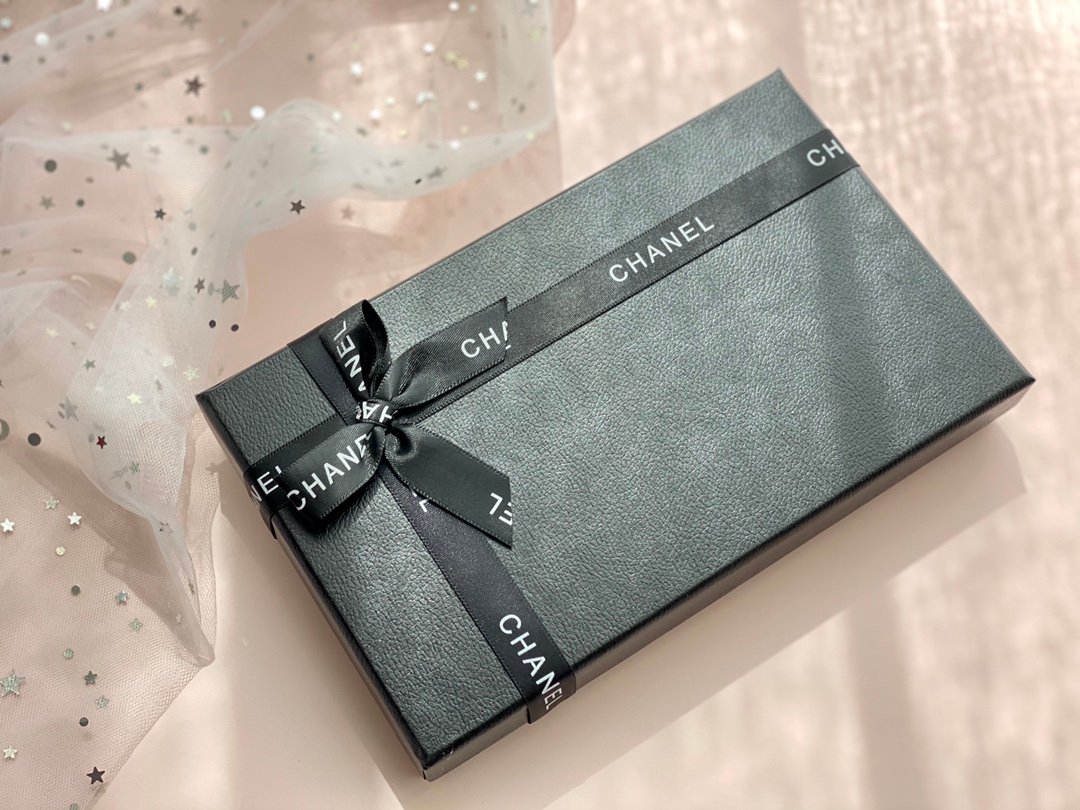 Chanel perfume sample black gift set, 5 pieces (5 x 7.5ml each): Chance Pink + Chance Green + Chance Yellow + Coco Pink + No. 5 Yellow