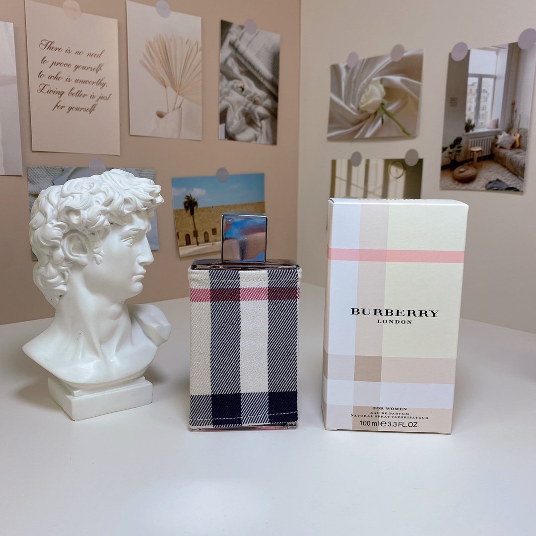Burberry perfume