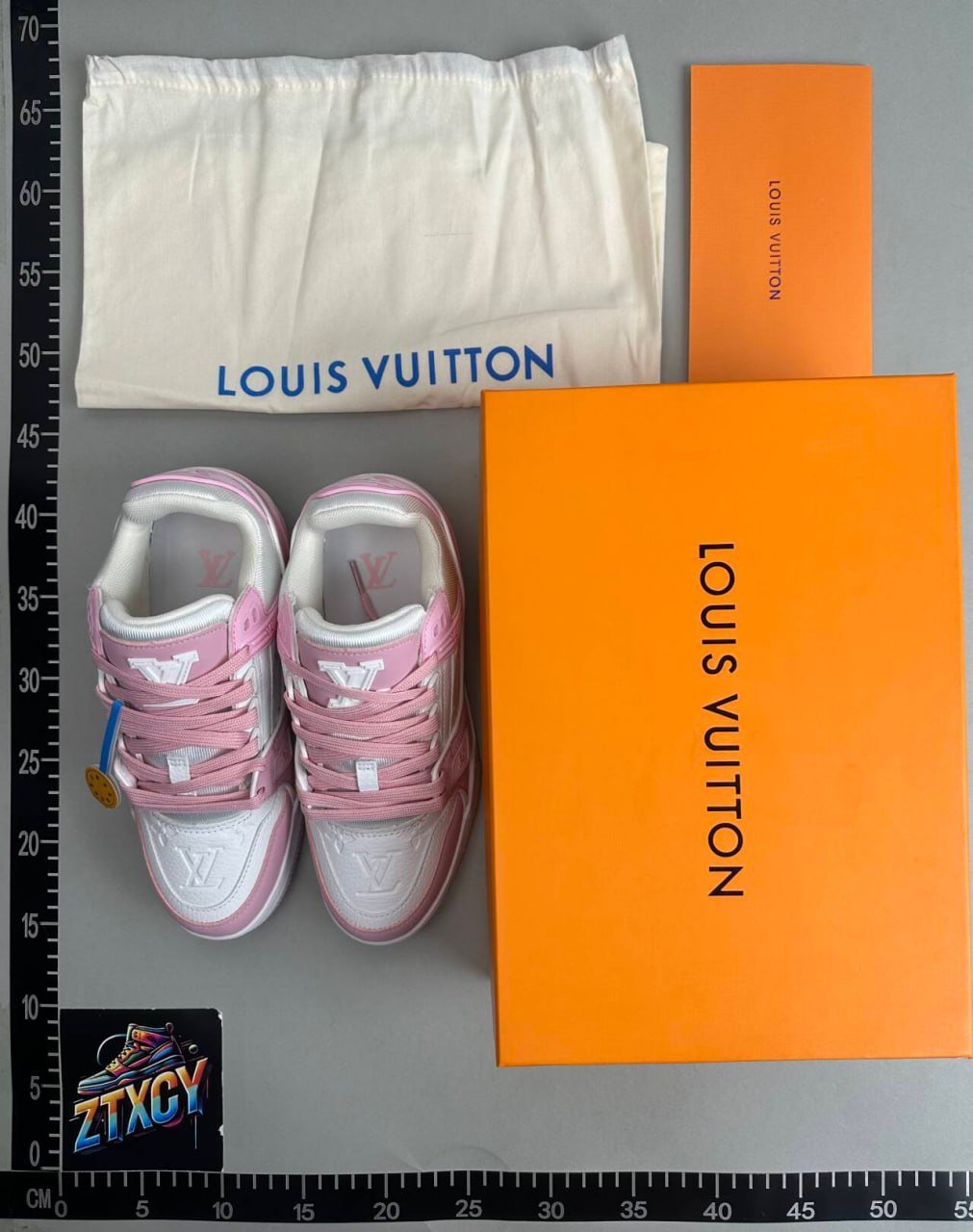LV shoes #LV_W2C #shoes_W2C   ? Price: 36 USD 