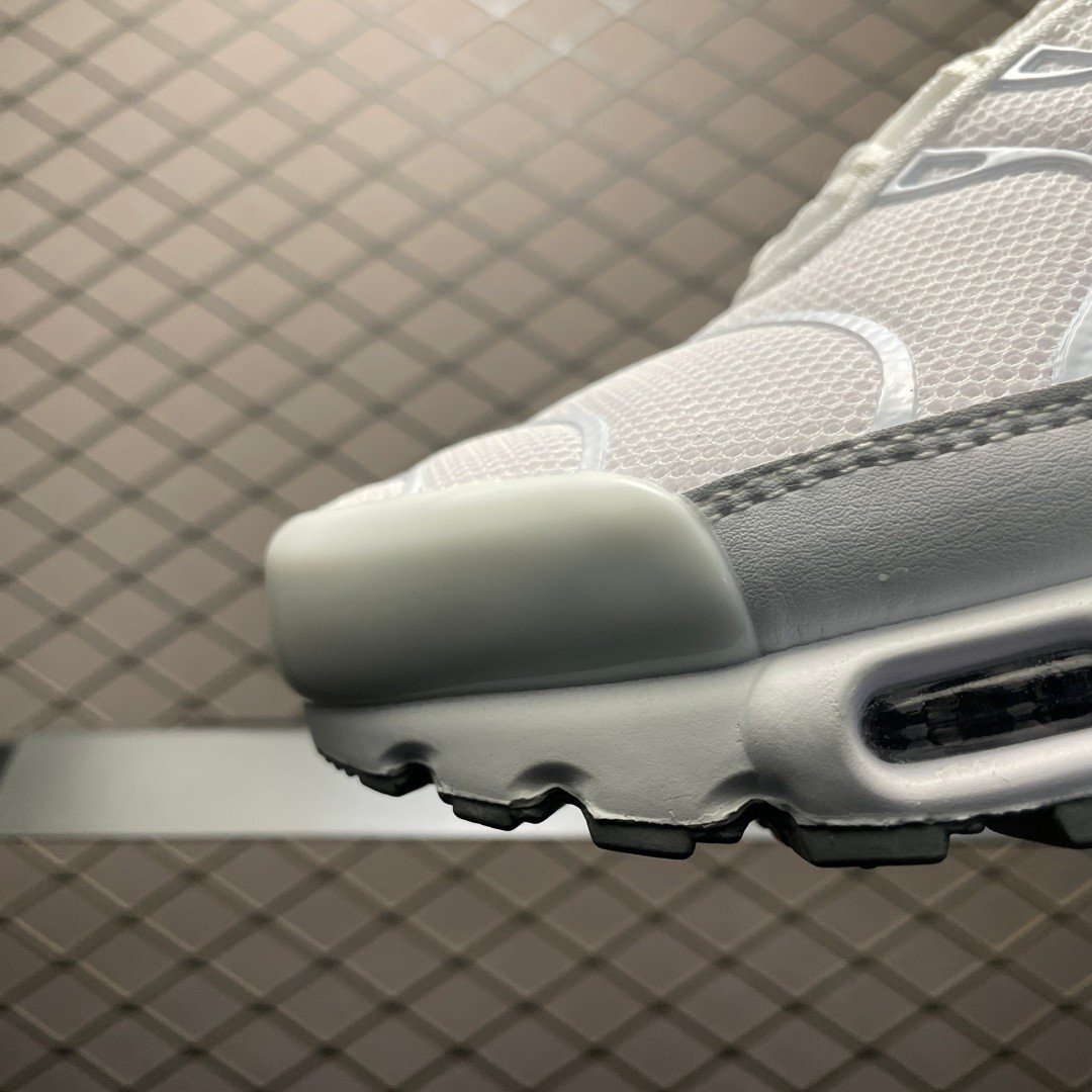 Air Max Plus TN Retro Cushion Running Shoes