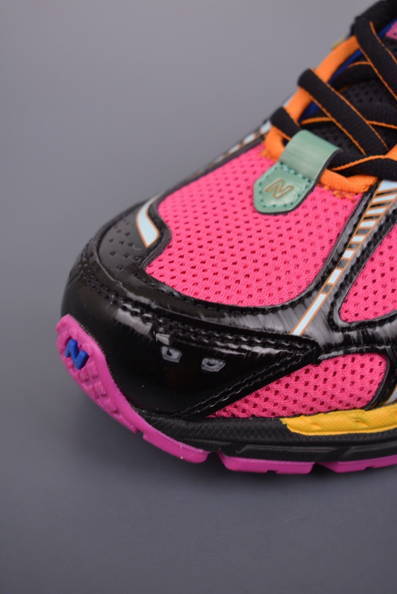 New Balance NB 1906R