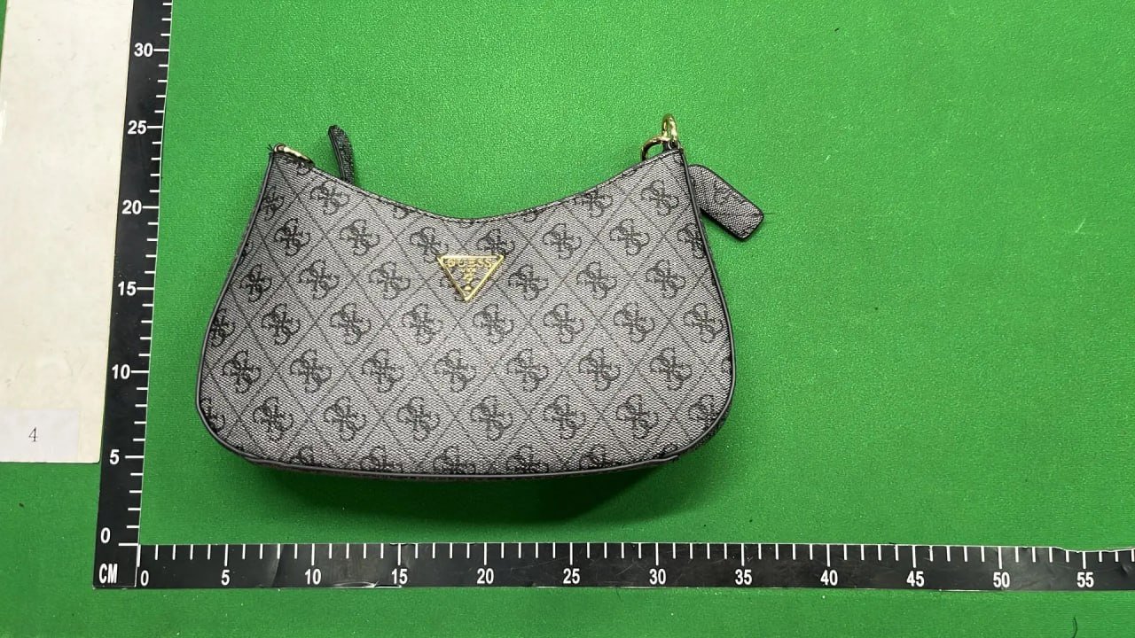 GUESS Underarm bag 