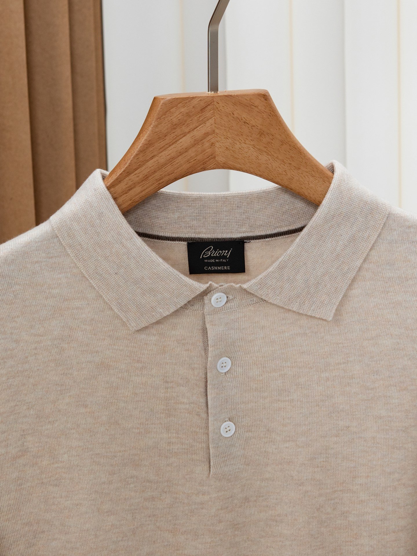 Cashmere knit sweater