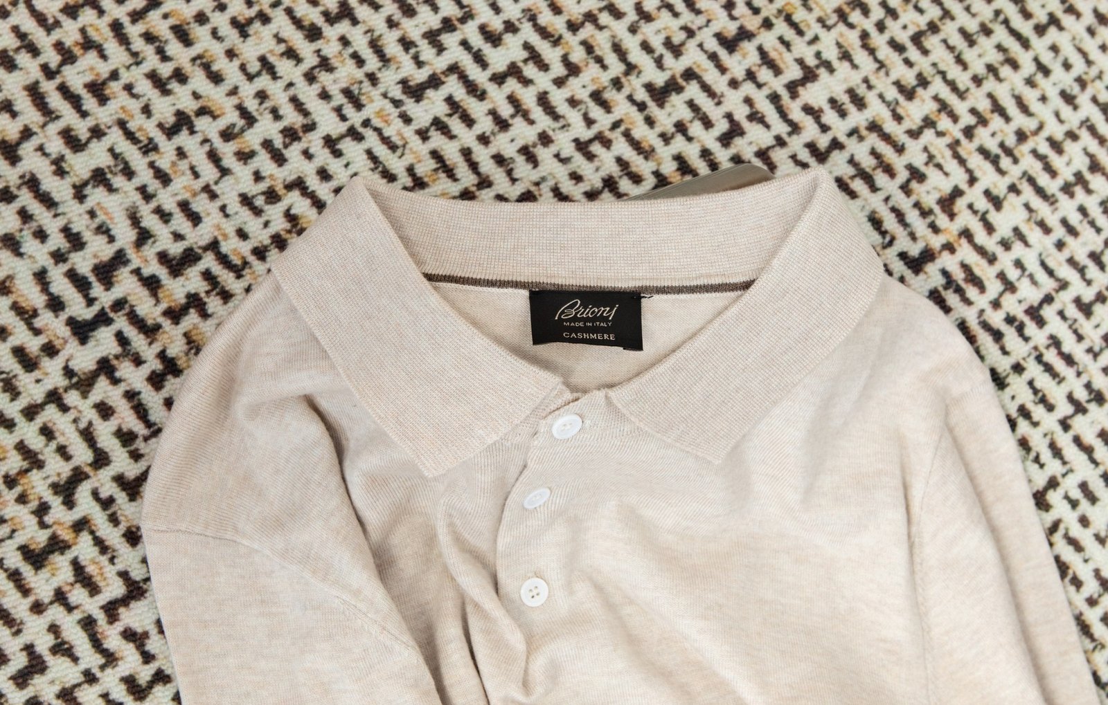 Cashmere knit sweater